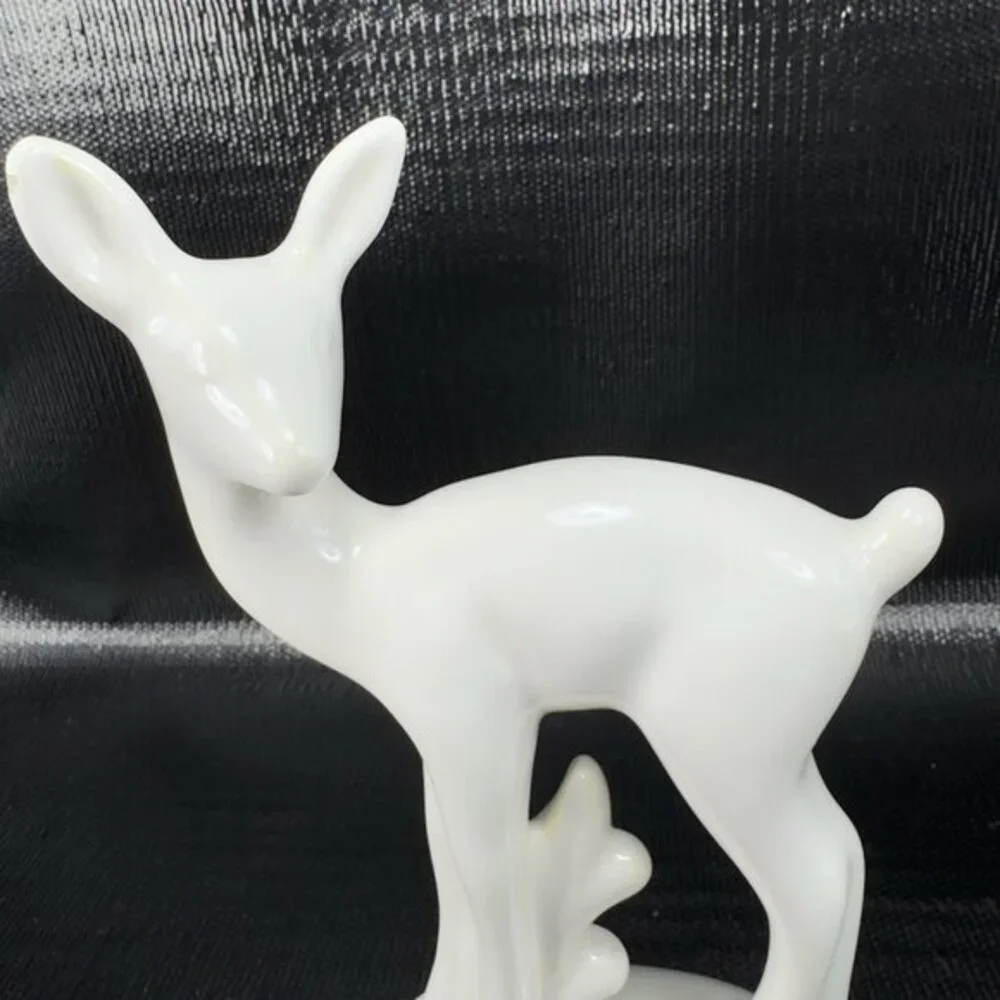 Vintage CALIFORNIA Pottery Metlox Baby Deer Fawn Figurine White Hand Made‎ VTG